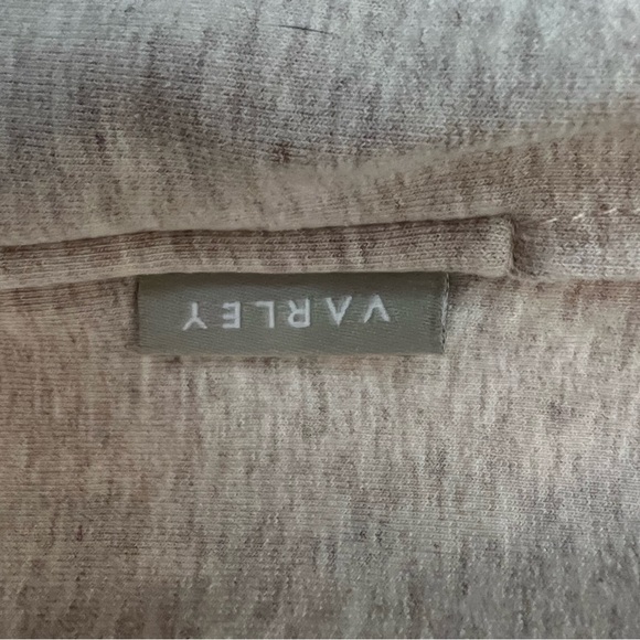 Varley Atlas Sweatshirt eggnogg/oatmeal color - Picture 13 of 13